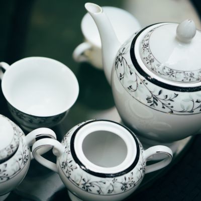 Crockery (Glass Plates, Spoons, Bowls)